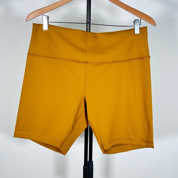 NWOT Lululemon Wunder Train High Rise Short 8" Gold Spice - Picture 1 of 7